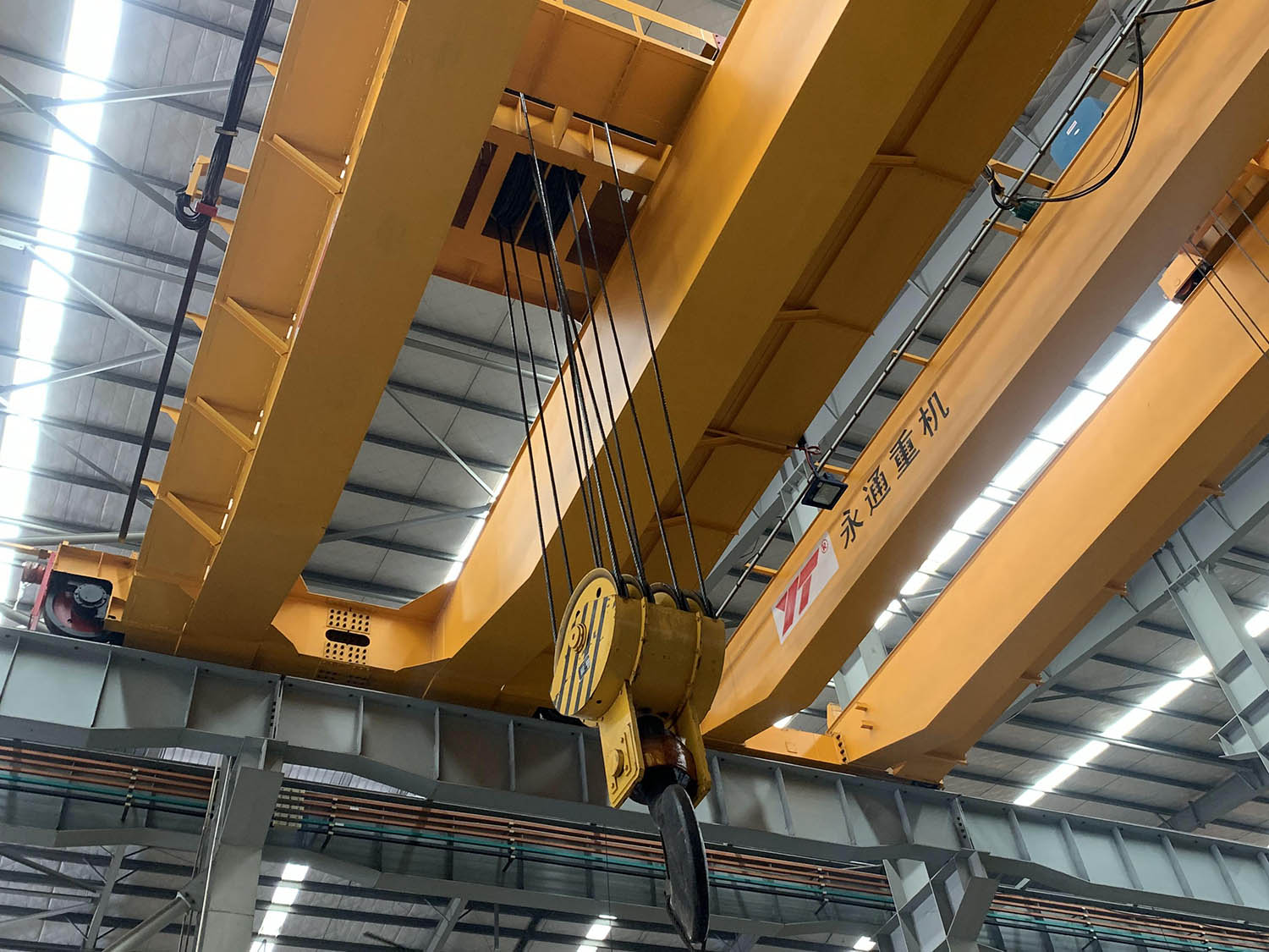 双梁足球现金官方官网50T3